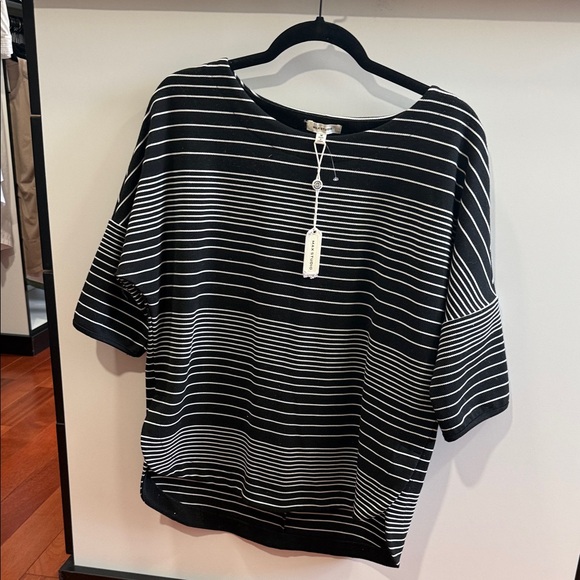 Max Studio Tops - Max Studio Black and White Striped Short Sleeve Top